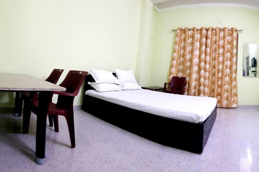 Rn Residency Bed & Breakfast - Varanasi, Varanasi